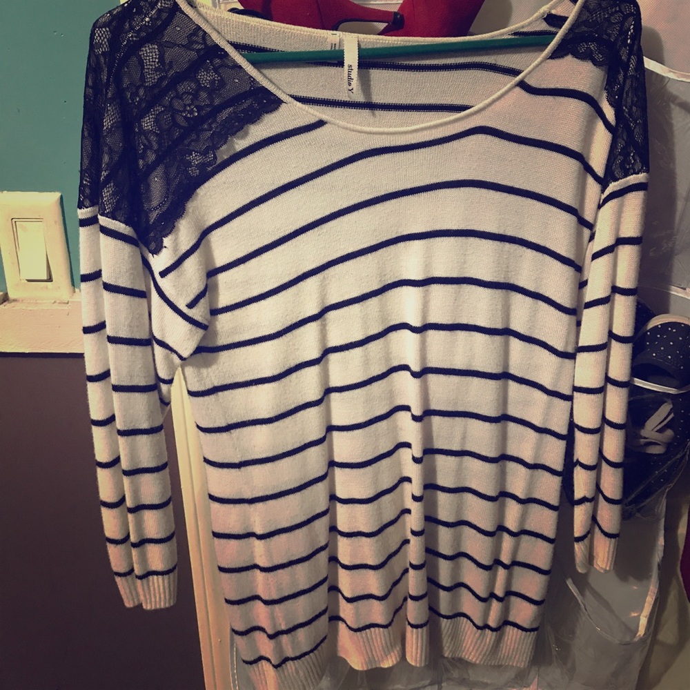 Studio Y small sweater