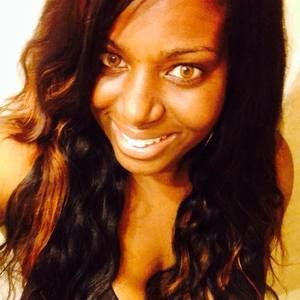 Meet your Posher, Naomie