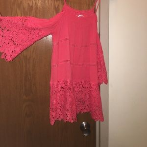 Off the shoulder laser cut detailed shirt