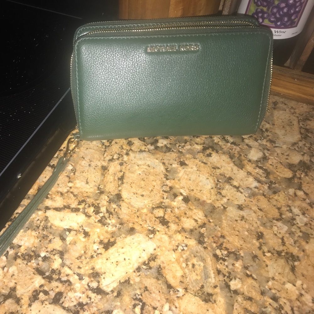 Michael Kors olive green wristlet