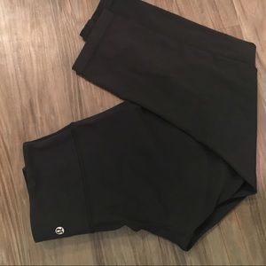 Lululemon black crop leggings
