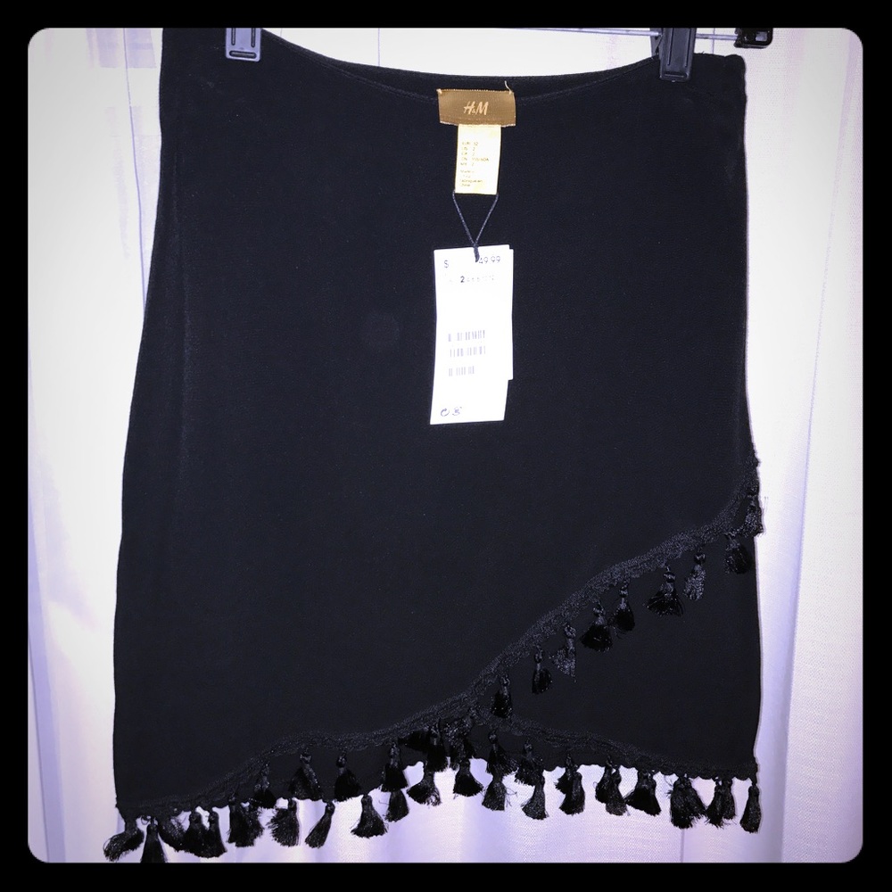 H&M black fringe mini skirt