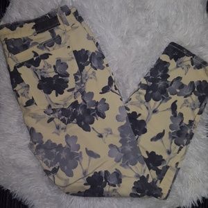 DKNY Jeans floral capri