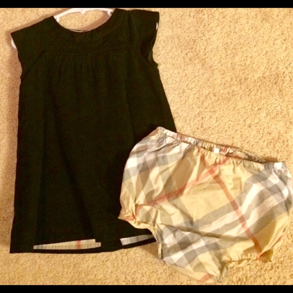 ❌SOLD❌Burberry Black Dress w/MatchIng Bloomer 18