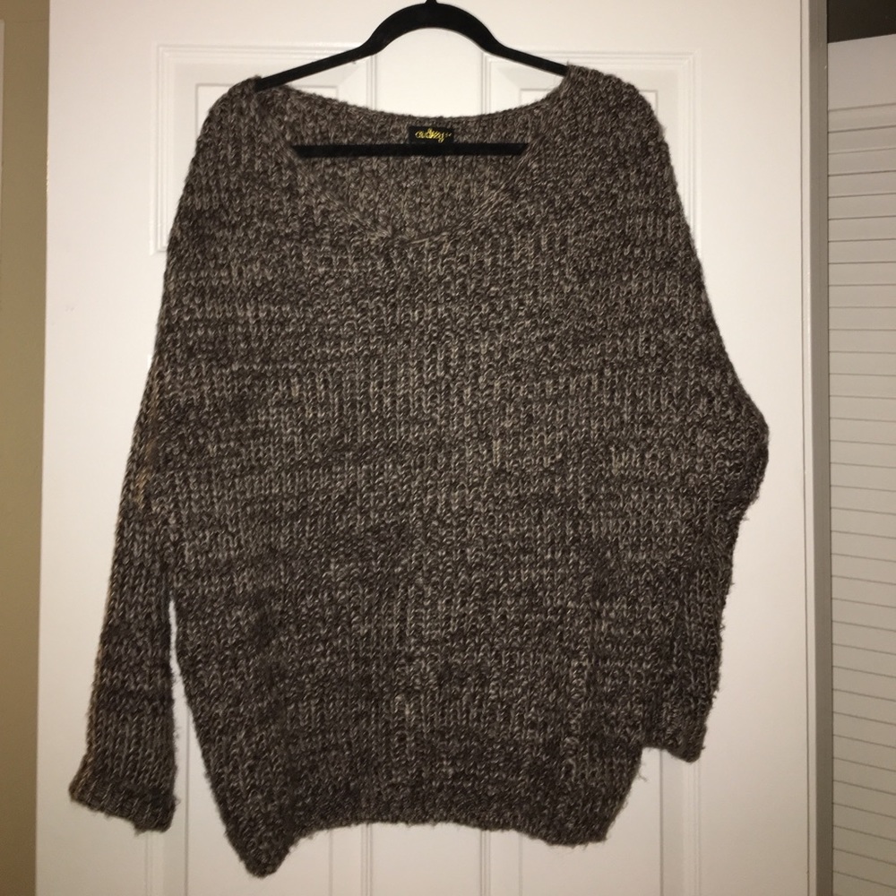 Oversized brown sweater