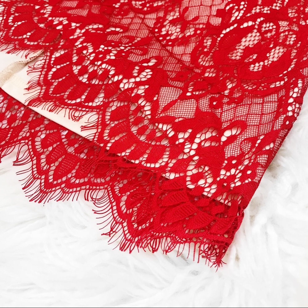 Missguided asymmetrically red lace skirt - Picture 3 of 6