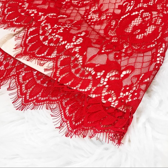 Missguided asymmetrically red lace skirt - Picture 3 of 6