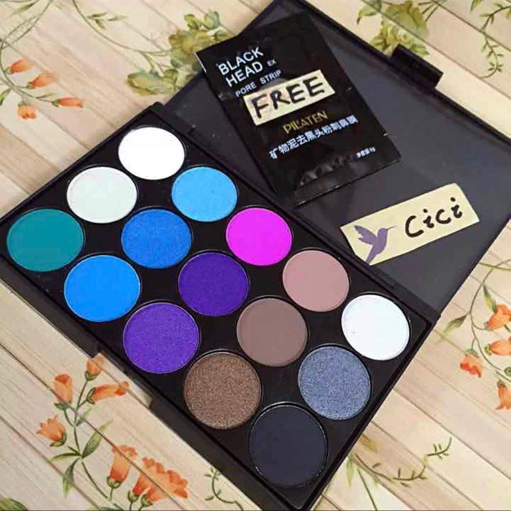 New Bundle Makeup Sets - Picture 2 of 6