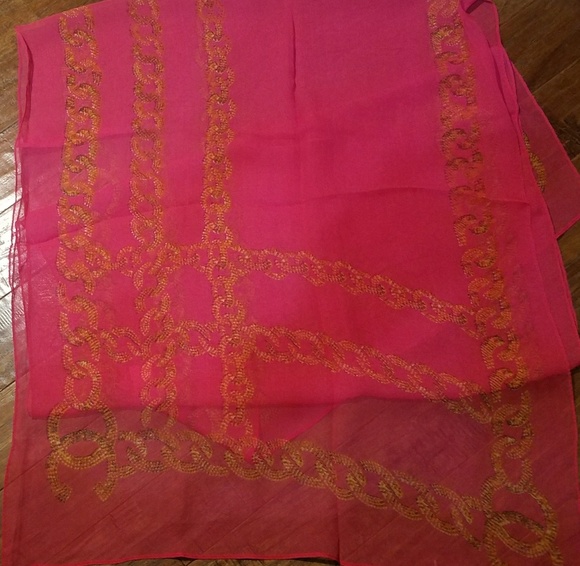 Accent scarf - Picture 3 of 3