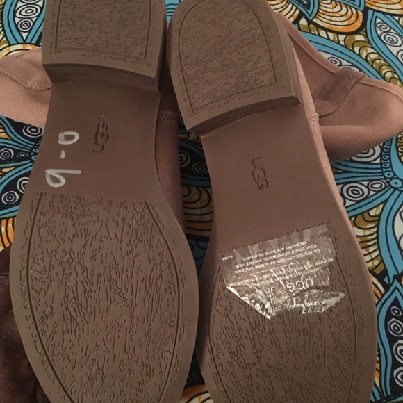 Ugh Rioni Western Boots - Picture 3 of 4