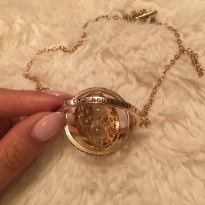 TimeTurner Necklace- Harry Potter 😁