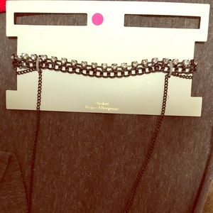 Chain & rhinestone choker 👅