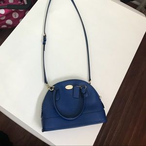 Coach crossbody purse.