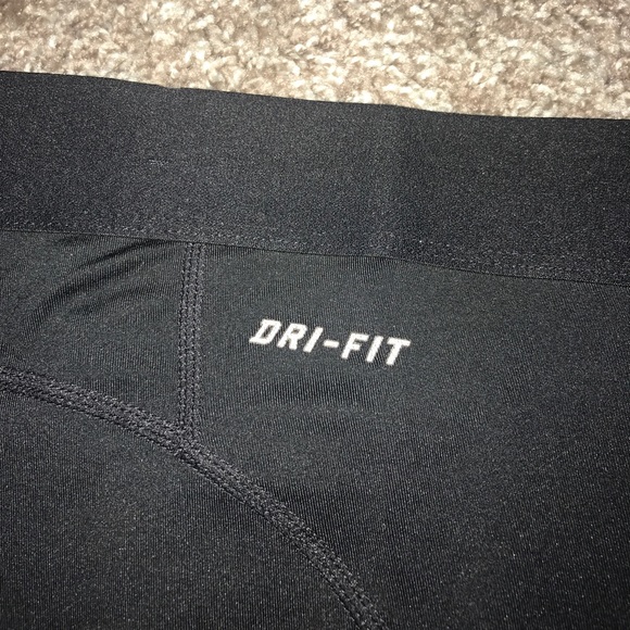 Nike spandex shorts! - Picture 5 of 5