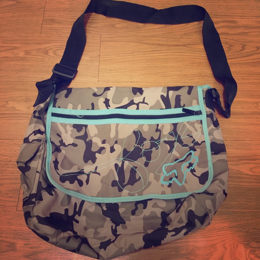 Fox messenger Bag