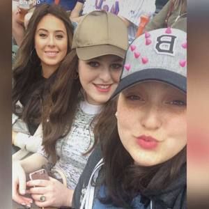 Meet your Posher, Batsheva