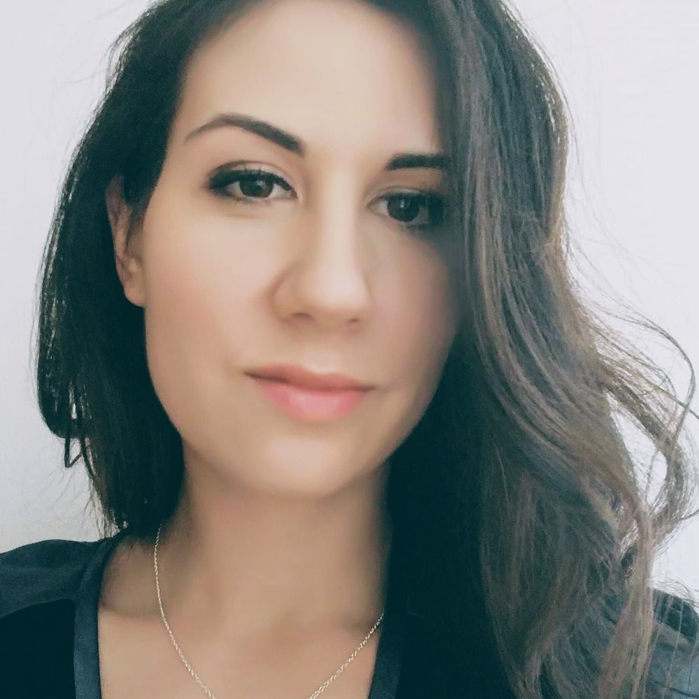 Meet your Posher, Monica