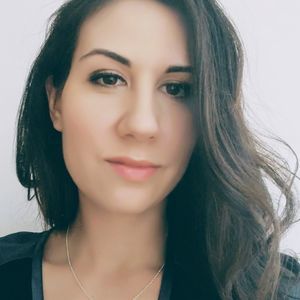 Meet your Posher, Monica