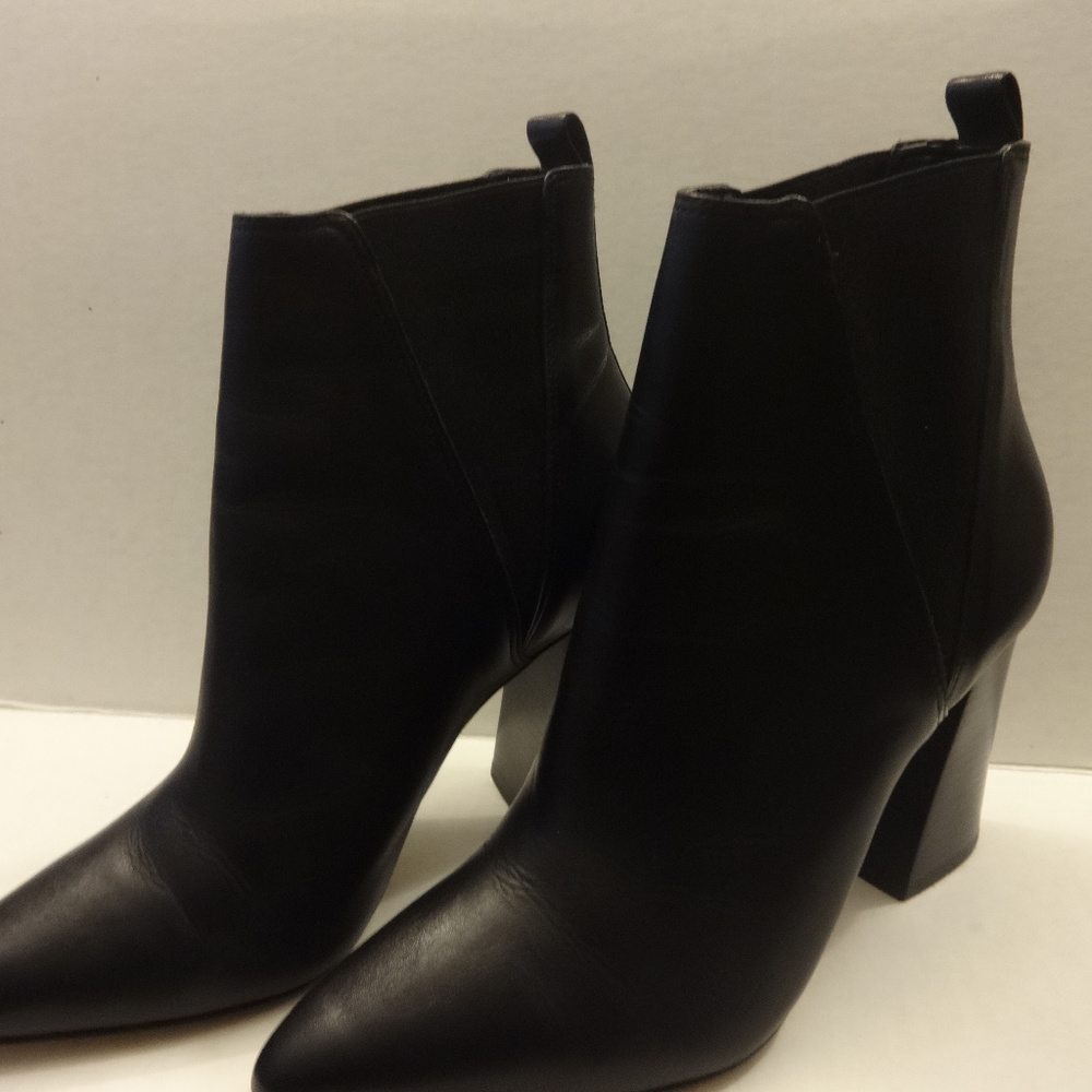 Steve Madden  ankle boots