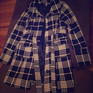 Brand new Wet Seal coat. Black and white. Size S.
