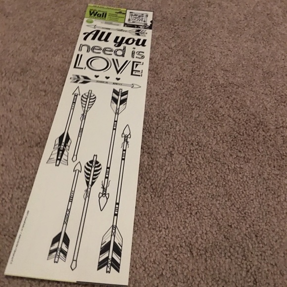 “All you need is love” Wall sticker creation - Picture 1 of 3