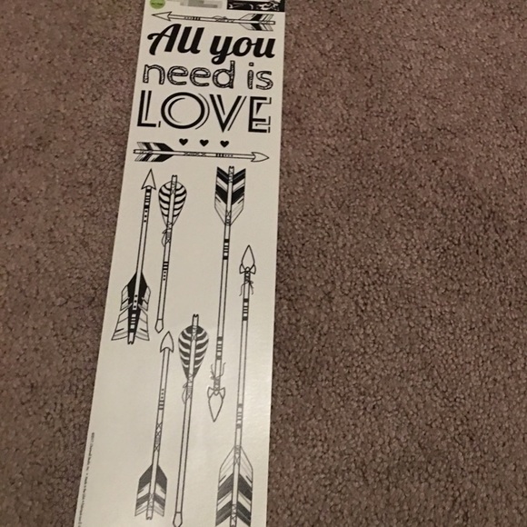 “All you need is love” Wall sticker creation - Picture 2 of 3