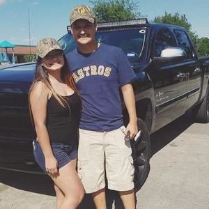 Meet your Posher, Crystal