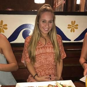 Meet your Posher, Brooke