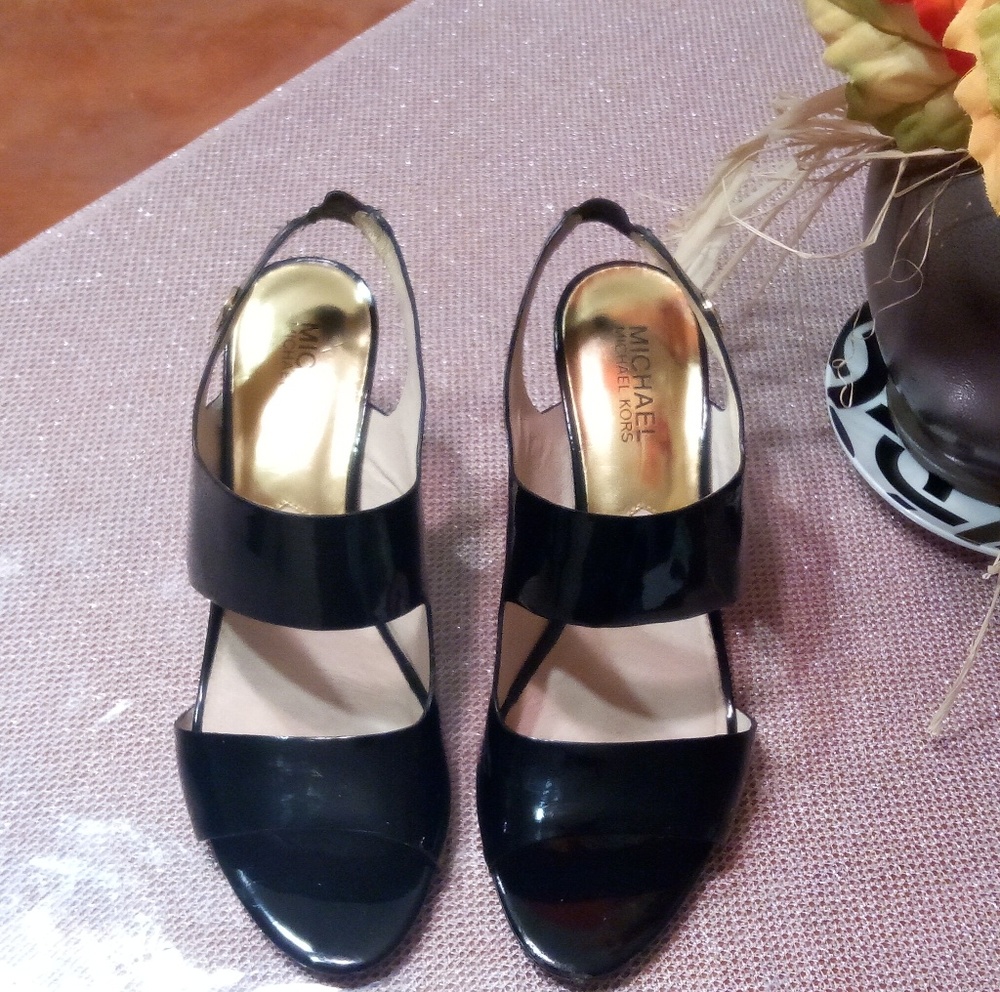 !!!SOLD!!!Michael Kors black shoes