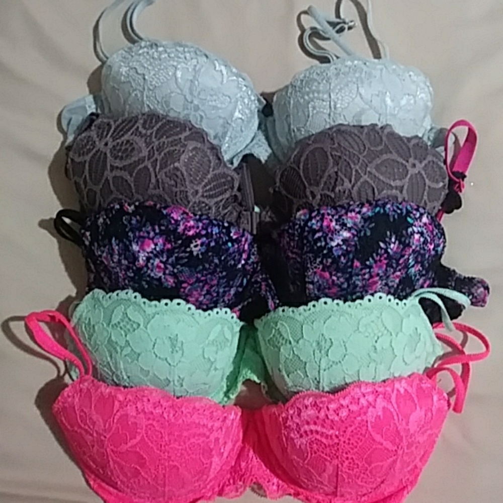 Victoria's Secret PINK 5 Date Night Push Up Bras
