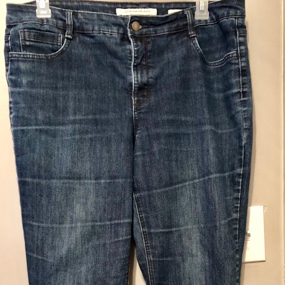 JNY blue jeans- size 16