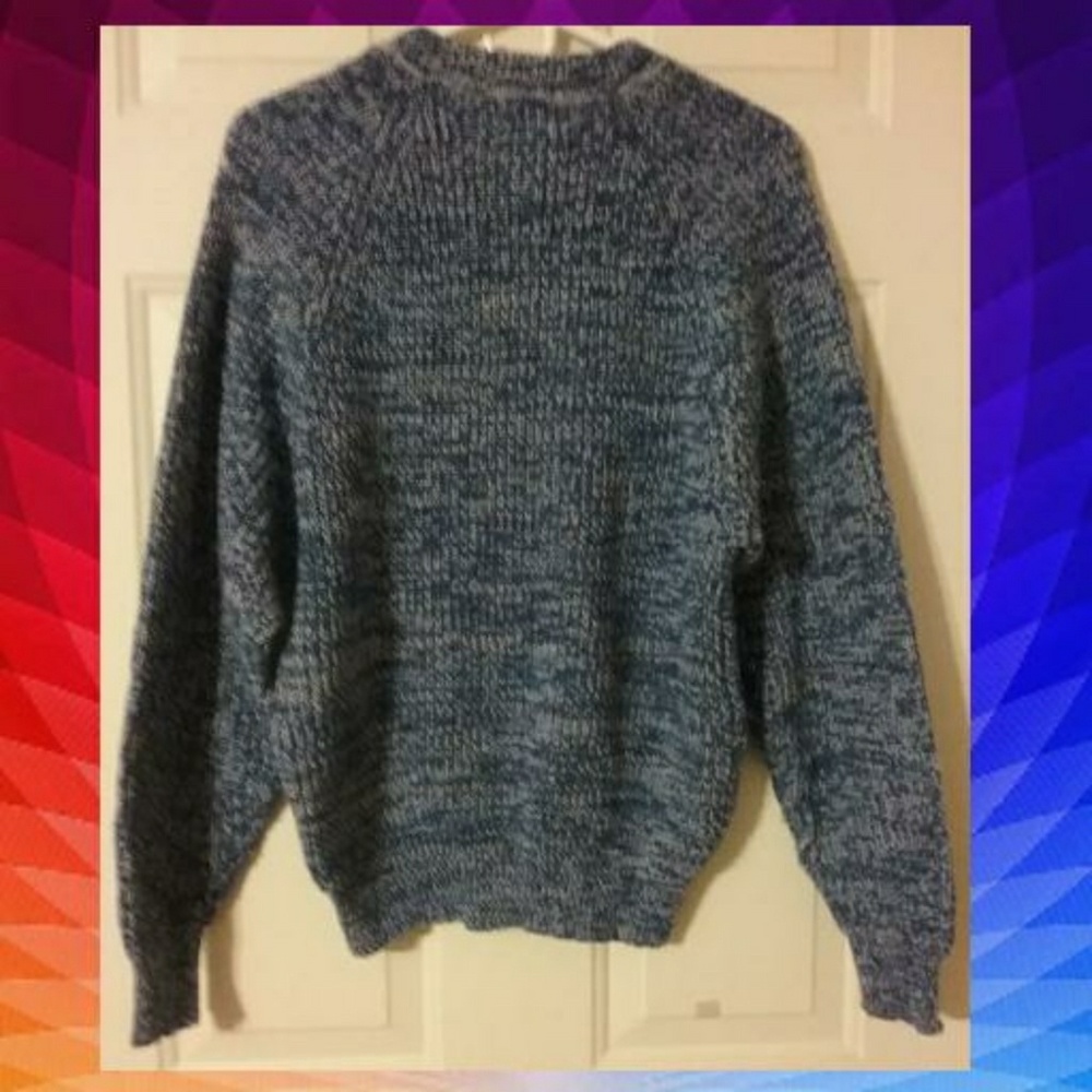 Nice Looking sweater - Picture 1 of 2