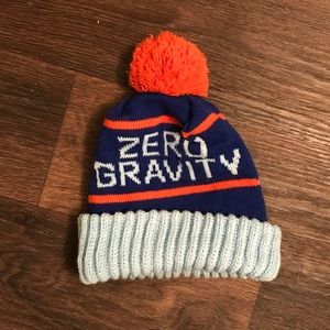 [NOT AVAILABLE] Zero Gravity Pom Pom Hat