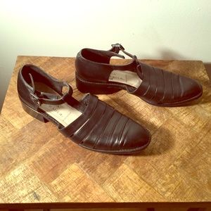 Eddie Bauer leather shoes