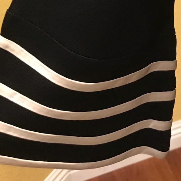 Fun vintage 60s Black and cream satin vintage dress. ❤️ - Picture 5 of 8