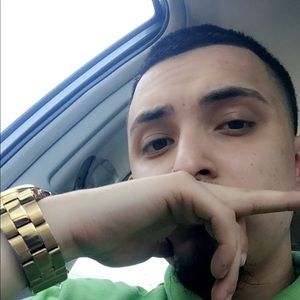 Meet your Posher, Henry