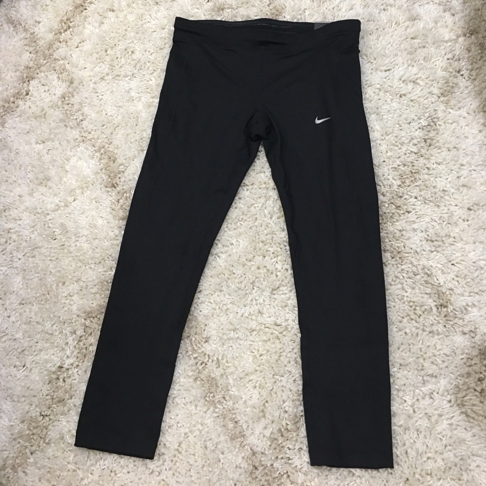 BNWT NIKE DRI FIT LEGGINGS