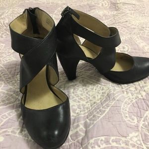 Black Heels - Levity (size 7.5)