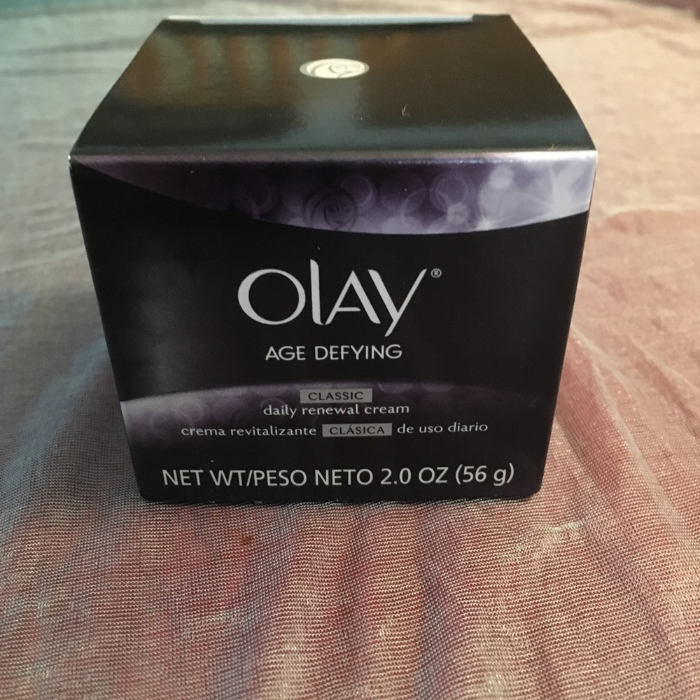 Olay Age Defying Daily Renewal Cream One day sale!