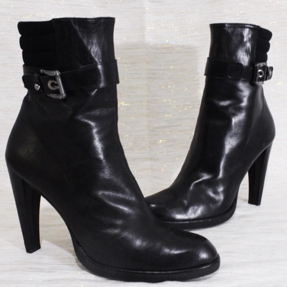 STUART WEITZMAN Booties
