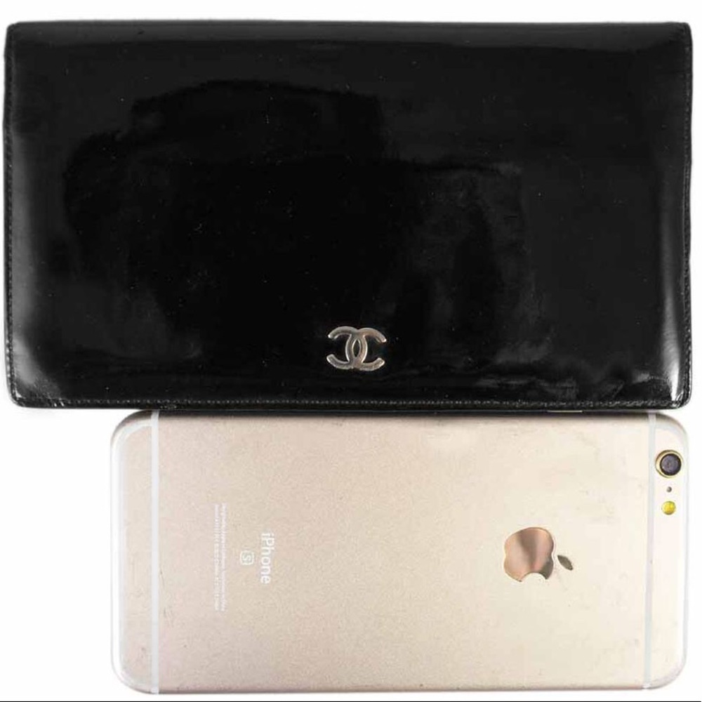 Chanel Vintage Patent Leather Wallet