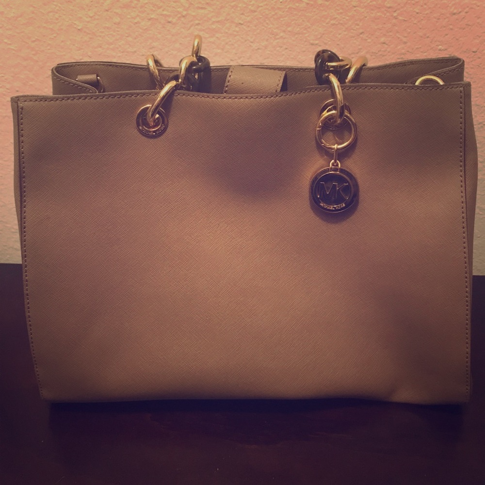 Michael Kors purse