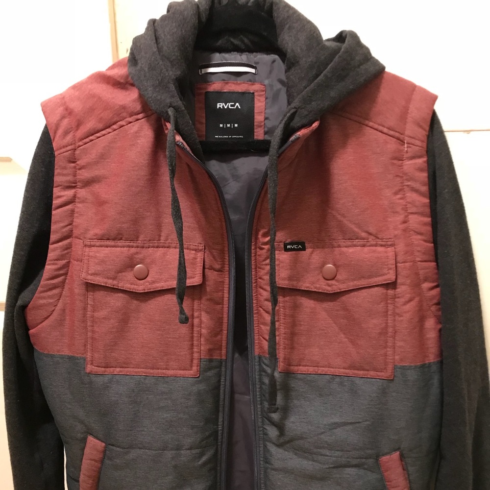 RVCA Puffer ZIP Hoodie- size M, new no tags