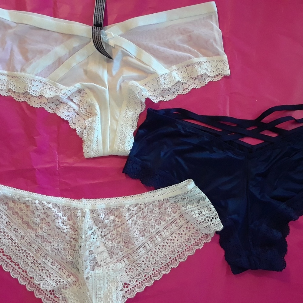 Victoria's Secret M Cheeky Bundle