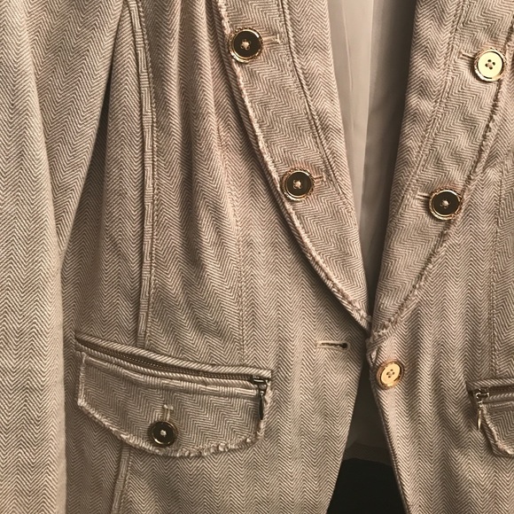 Cream blazer - Picture 2 of 4