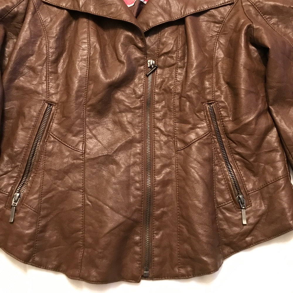 Collection Jacket - Picture 3 of 6