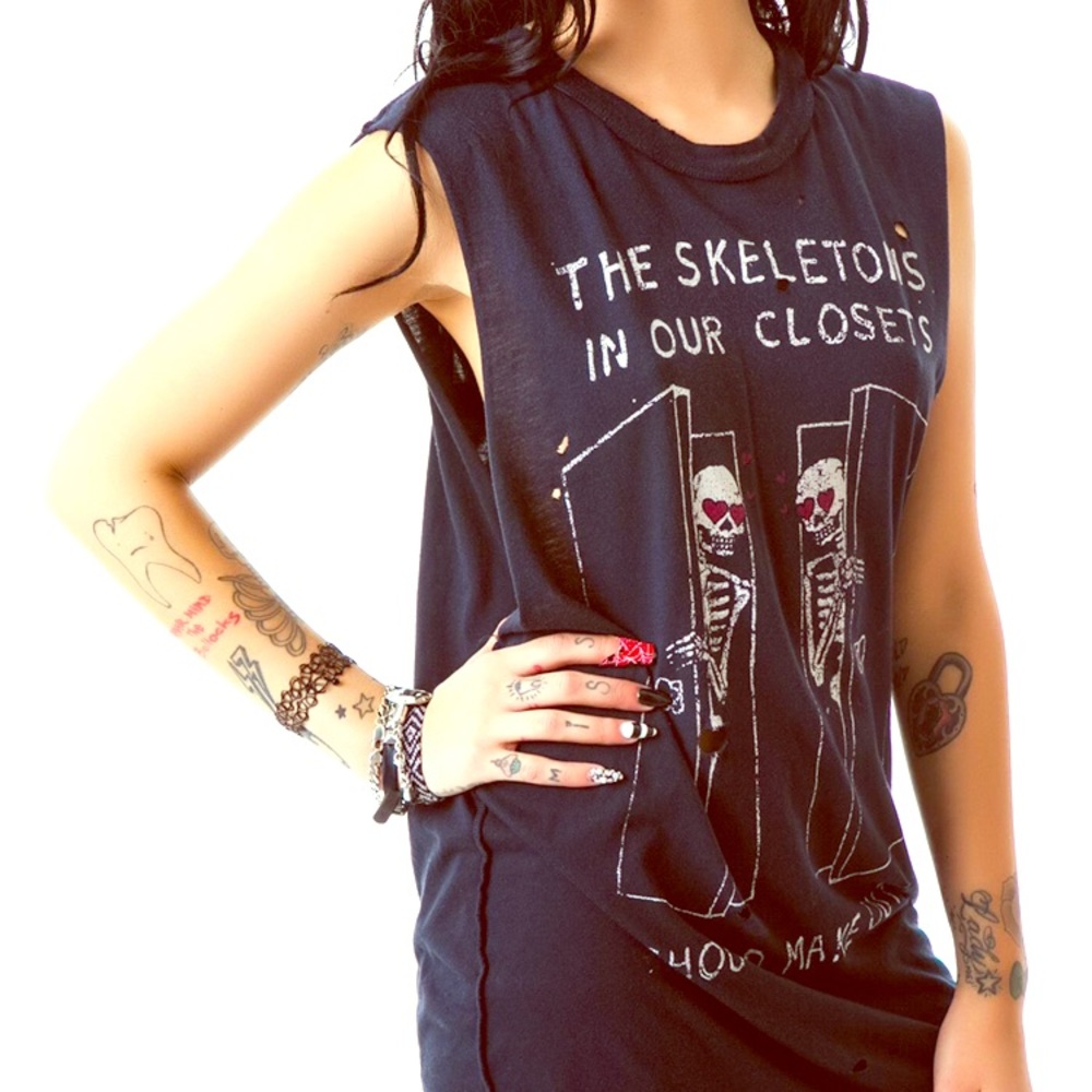 UNIF skeleton top - Picture 1 of 5