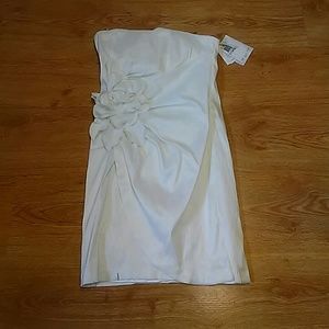 New w/tags Jessica McClintock white strapless gown