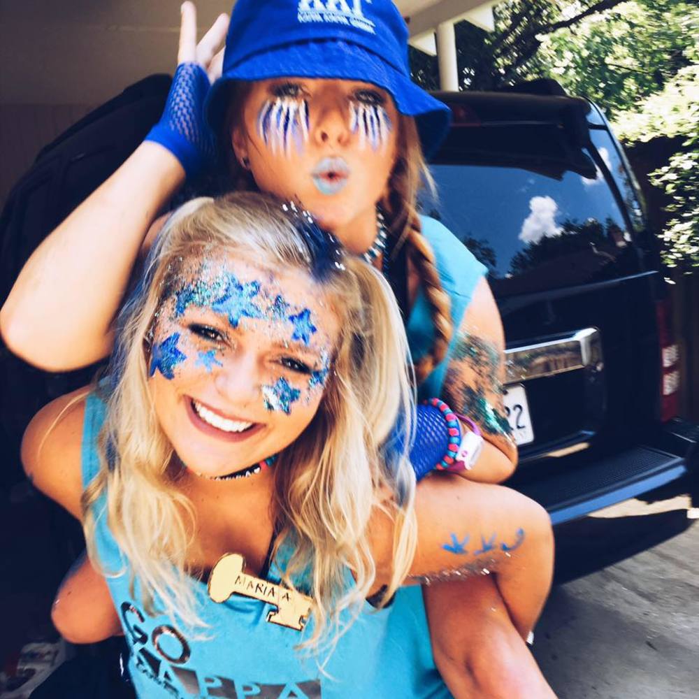 Meet your Posher, Maria