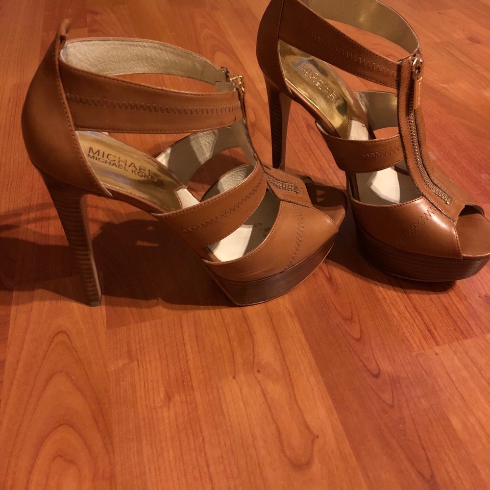 Authentic Michael Kors heals.